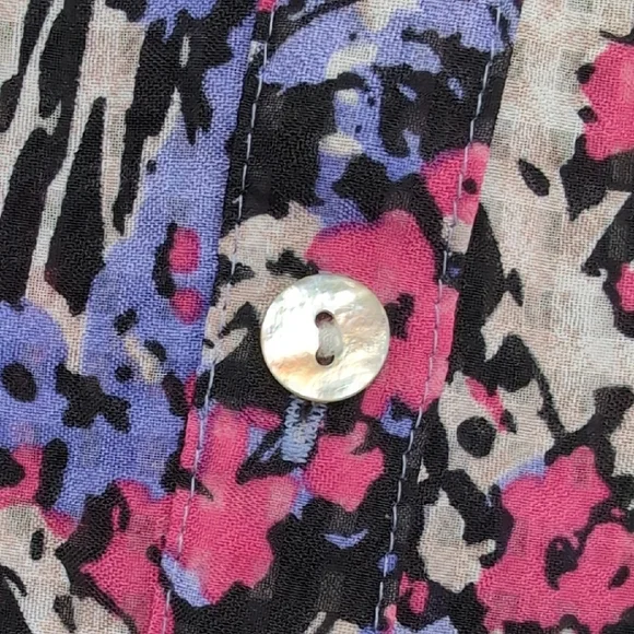 Notations | Purple Patterned Floral Lightweight Button Down Shirt Size M - Picture 5 of 11